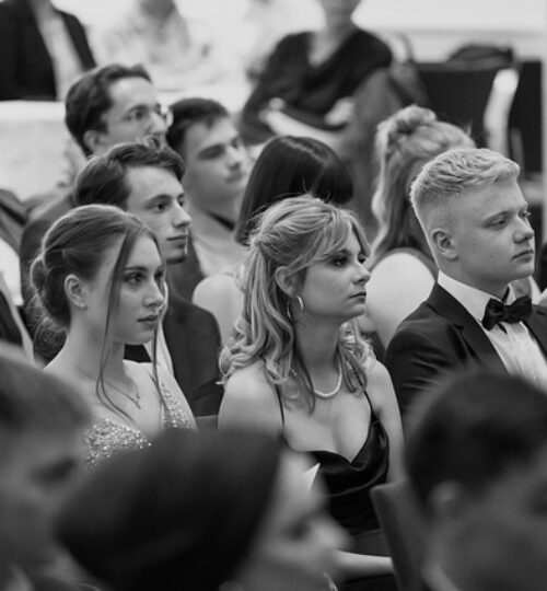 graduation-7486041_640